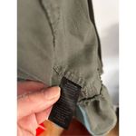 White House | Black Market  Khaki Button Up Stretch Fit Size 0 cotton blend Photo 4