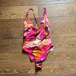 Trina Turk NWT WOMEN'S FAN FAIRE TWIST BACK HALTER PLUNGE ONE PIECE SWIMSUIT Photo 8