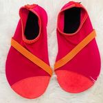 FITKICKS PINK/ORANGE ELASTIC SHOES SIZE Large YOGA SHOES Orange Photo 0