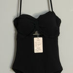 🏷️🖤NWT Halter Neck One Photo 0