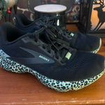 Brooks Black/Green Leopard  Shoes Photo 0