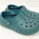 Crocs  Size 7 Classic Faux Fur Lined Clogs Slip-On Green Photo 2