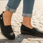 Tommy Bahama NEW WOMEN'S SUNSET BLACK KNIT SLIP-ON SHOES 9.5 Photo 0