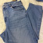 American Eagle  Curvy Mom Jeans – Size 18 Regular – Light Wash – Stretch Denim Photo 3