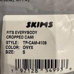 SKIMS  Fits Everybody Cropped Cami w/Shelf Bra Onyx (black) Small NWT Photo 3