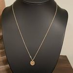 Double sided disc Initial T Gold tone necklace NEW Photo 3