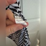 Jon & anna Jon Anna Brand Women’s Plus Sz 3X Polyester Blend Black White Geometric Shirt Photo 3