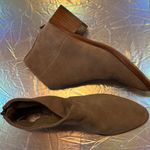 Soludos  Women’s Brown Suede Chelsea Boots Photo 0