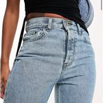 ASOS NWT DESIGN Organic Mid Rise '90's Straight Leg Jeans in Lightwash Photo 1