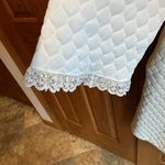 Vintage JC Penney Quilted Robe Lace Trim Floral Cottage Core Feminine White Sz M Size M Photo 2