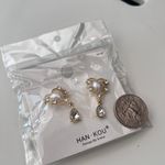 Sweet light luxury zircon pearl love earrings Gold Photo 3