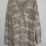 Columbia  Oversized Desert Camouflage Sweater Size Medium Photo 0