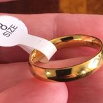 Ladies 18kt solid yellow gold 4mm classic dome wedding band NWT 8 Photo 5