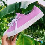 Converse Chuck Taylor Dainty Photo 0