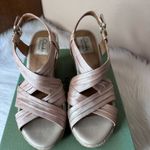 Clarks Artisan Shutter Shade Espadrille Wedge Sandals Pearlized Pink/Beige Size Photo 2