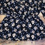 Torrid floral blouse with cinched waist size 2X Photo 2