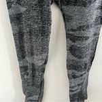 C&C California Gray Camouflaged Camo Active Legging Tights Mesh Back Medium Photo 3