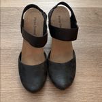 Pierre Dumas  Enya black wedges 8 NWOT Photo 1