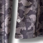Lululemon Run Briskly 1/2 Zip Heritage Camo Jacket Black Lunar Rock Run Size 4 Photo 2