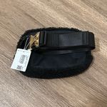 Lululemon  Everywhere Fleece Belt Bag Photo 4
