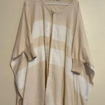 Apiece Apart Beige & White Knit Cape Poncho – One Size – Boho Minimalist Des Photo 0