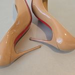 Christian Louboutin So Kate Pumps Photo 4