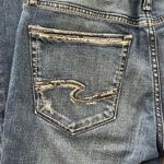 Silver Jeans Tuesday Slim Boot women’s jeans cropped mild distressing lowrise 28 Photo 4