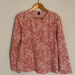 SheIn  Dark Pink with White Flower Pattern Blouse Size Extra Small Photo 0