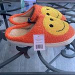Happy Face Fuzzy Slippers NWT Orange Size 6 Photo 2