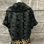 ❤️‍🔥 Faux Fur Black Shrug Photo 2