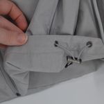 Vuori  Outdoor Trainer Shell Lightweight Windbreaker Running Jacket Light Gray S Photo 6