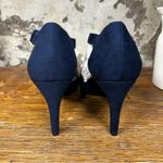 Bandolino NWOT  Navy Blue Faux Suede T-Strap Open-Toed Heels: Size 9.5 Photo 3