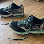 Mizuno 18 Running Shoes Photo 1