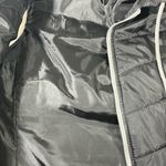 City Streets PUFFER VEST W/HOOD POCKETS ZIP CLOSE WOMEN XL BLACK/GRAY PREOWNED Photo 4