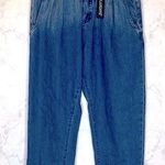 BLANK NYC the balloon leg Jeans Photo 0