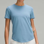 Lululemon  Love Crewneck T-Shirt size 8 Photo 0