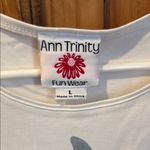 NWT ANN TRINITY Fun Wear White with Silver Butterfly Print T Photo 1