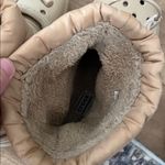 Crocs Fur Lined Neo Puff Boot Size Womens 7 or Mens 5 Tan Beige Photo 5