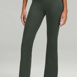 Lululemon • groove super-high-rise flared pant *nulu sz 4 Photo 0