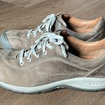 Keen  Presidio ll Brown Leather Hiking Outdoor Camping Shoes Women Size 9.5 Photo 2