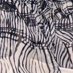 ASTR ✨ Lace patterned Surplice romper ✨ Photo 9