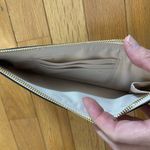 Kate Spade NWT White Wristlet with Minnie Design Photo 3