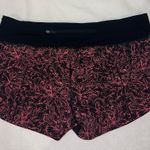 Lululemon Speed Up 2.5 inch Shorts Size 8 Black and Pink Photo 0