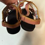 Teva  Sandals Women's 5 pink and black Velcro hiking outdoors casual Photo 2