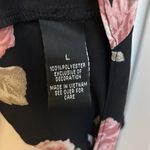 Iz Byer  Black Floral Off-Shoulder Top w/ Crochet Trim -Adj Straps – NWT Large Photo 5