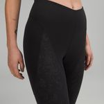Lululemon LAB Embossed Leggings Photo 2
