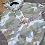 Aerie ‎ camo printed hoodie pullover w/ side slits Photo 3