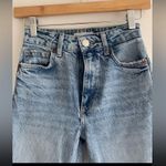 ZARA  Light Wash High Rise Ankle Jeans 00 Photo 1