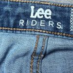 Lee  Riders Mid Rise Capri Blue Jeans Womens 6M Denim Casual Summer Everyday Photo 3