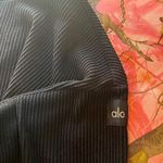 Alo Yoga muse hoodie in black Photo 4